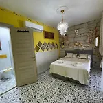 Hotel Lamur *