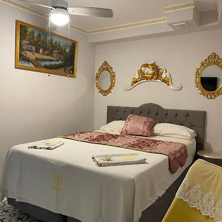 Lamur Αλακάτι