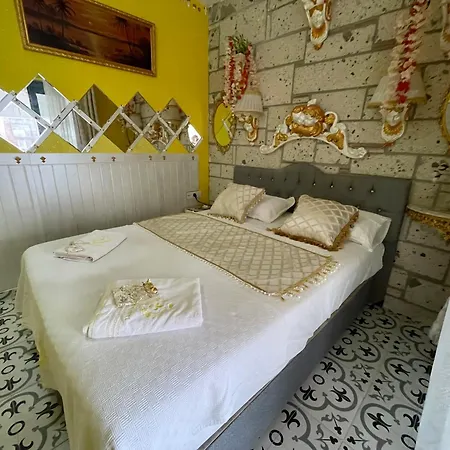 Ξενοδοχείο Lamur *