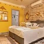 Lamur Hotell