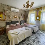 Lamur Alaçatı