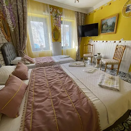 Hotel Lamur